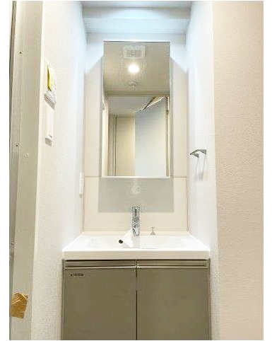 洗面設備　身支度に欠かせない独立洗面台♪