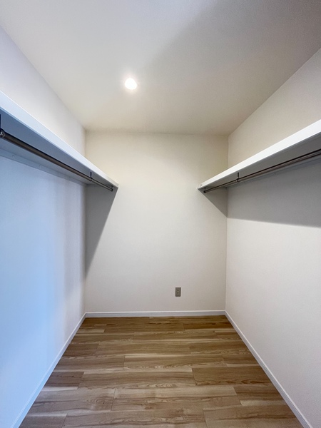 収納　ウォークインクローゼット