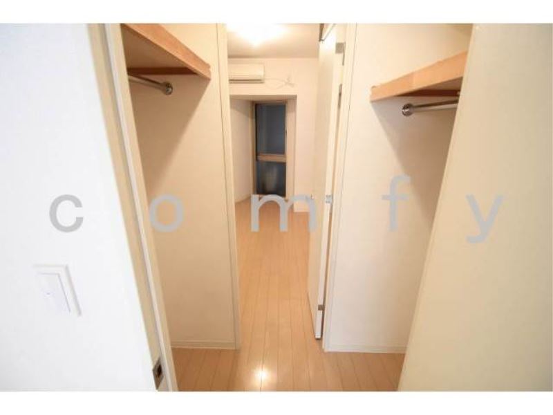 収納　ウォークインクローゼット