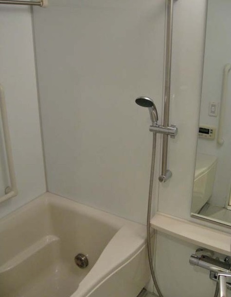 バス・シャワールーム　バス