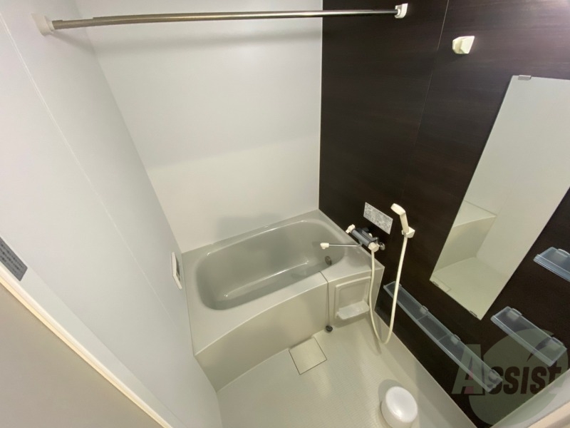 バス・シャワールーム　お風呂です。ゆっくりお風呂につかるのも体に良いですね～