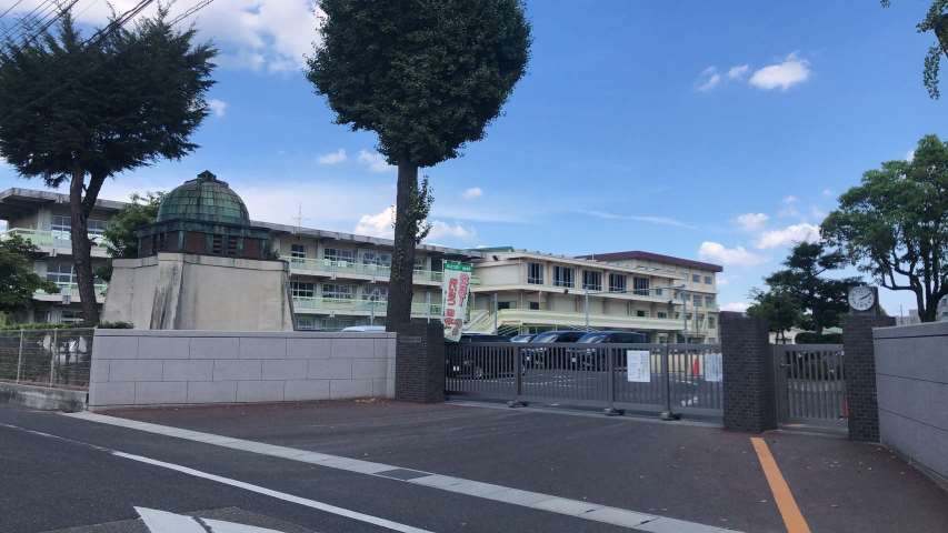 小学校　倉敷市立万寿小学校（小学校）まで854m