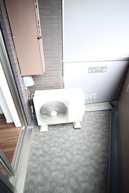 バルコニー　同棟内参考写真