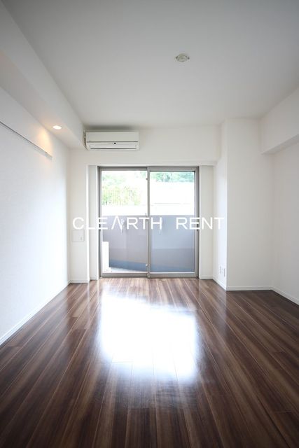 居室・リビング　同棟内参考写真