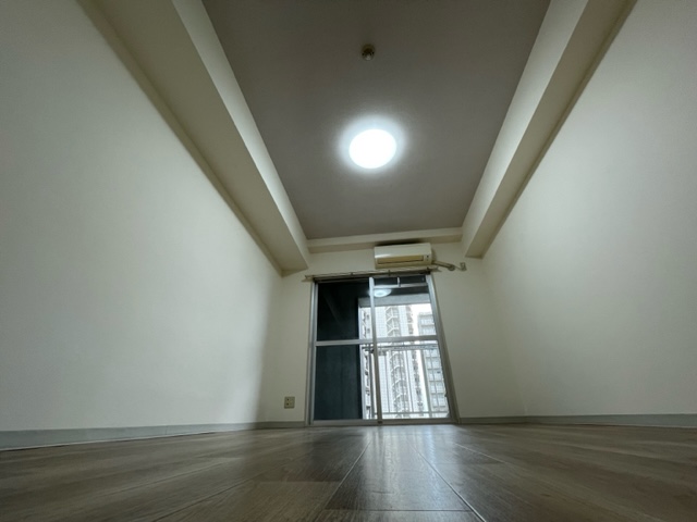 居室・リビング　※同建物別部屋の写真になります。