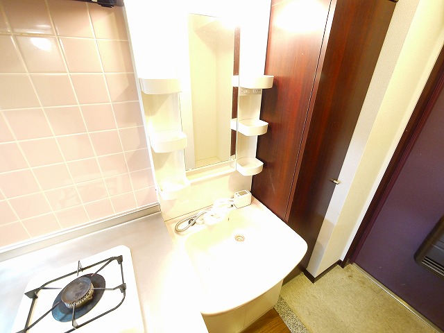 洗面設備　広い洗面スペース