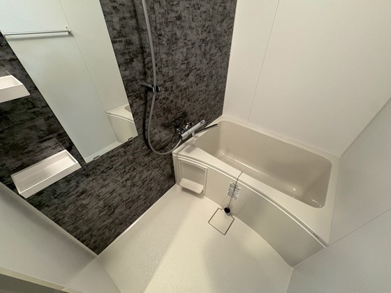 バス・シャワールーム　※別部屋の写真です