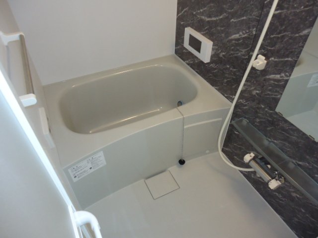 バス・シャワールーム　バス（イメージ）