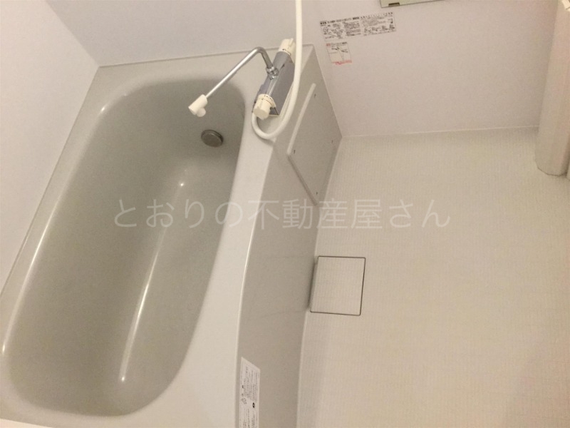 バス・シャワールーム　バスルーム（※カラー・デザインが異なる場合あり）