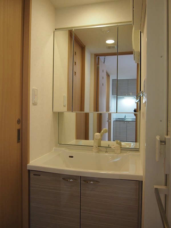 洗面設備　独立洗面台