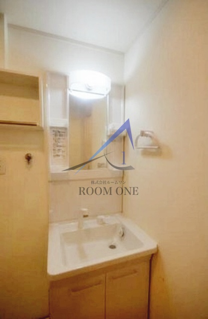 洗面設備　独立洗面台です。