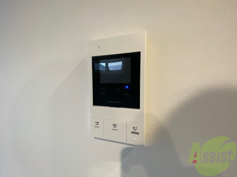 セキュリティ　ＴＶモニター付インターホンです。来客者の顔が見えるので安心！