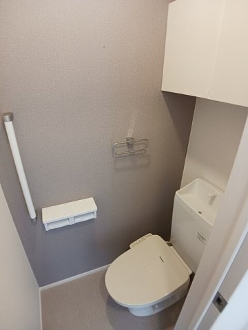 トイレ　シンプルで使いやすいトイレです