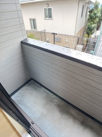バルコニー　陽当たり良好なバルコニーです