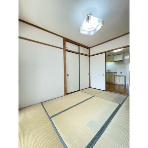 緑園第2サンコーポの居間写真