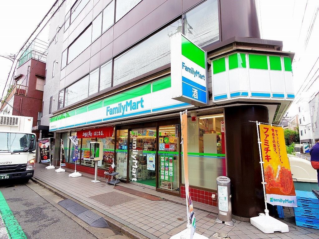 コンビニ　ファミリーマート 国分寺本町三丁目店（コンビニ）まで263m