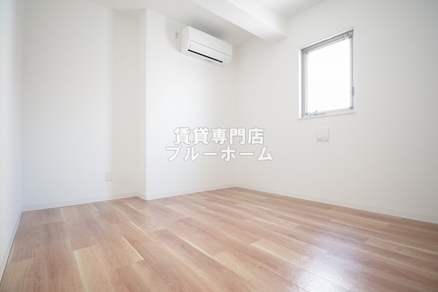 その他部屋・スペース　5.7帖の明るい洋室！