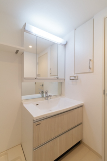 洗面設備　※写真は同タイプ住戸です。