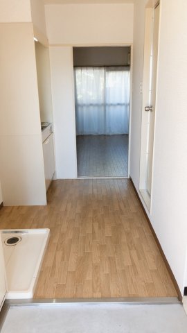 玄関　イメージになります。