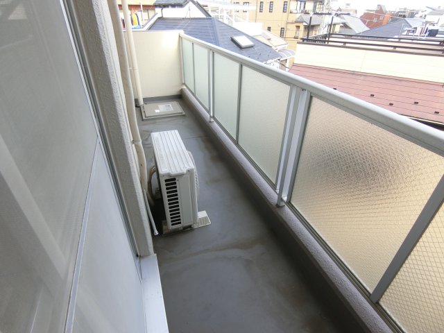 バルコニー　別部屋の参考写真です。