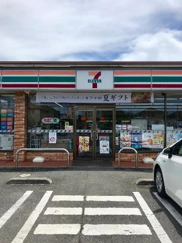 コンビニ　セブンイレブン足利八椚町店（コンビニ）まで521m