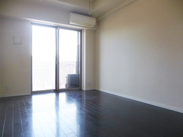居室・リビング　陽当り良好のお部屋です☆