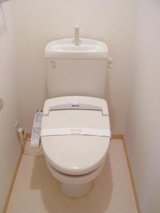 トイレ　※別部屋参考写真※