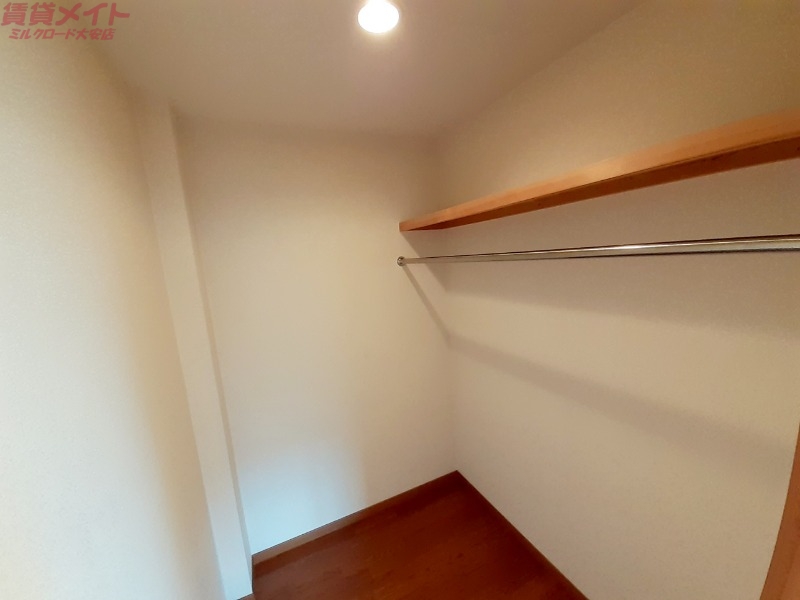 収納　別部屋参考写真です