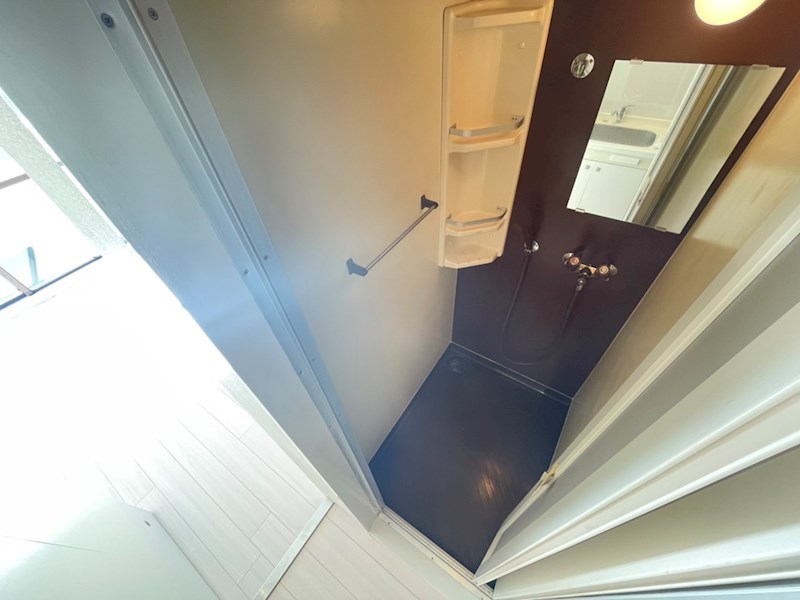 バス・シャワールーム　別部屋同仕様写真