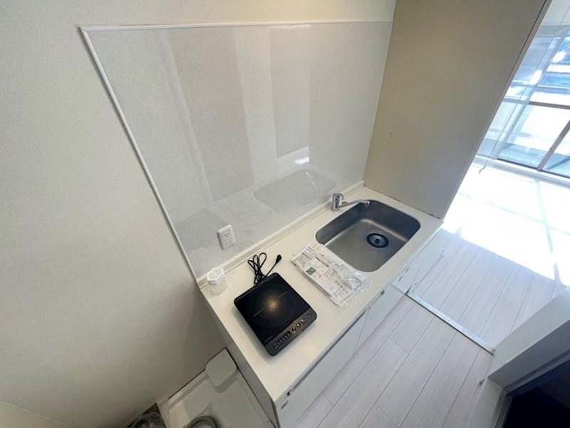 キッチン　別部屋同仕様写真