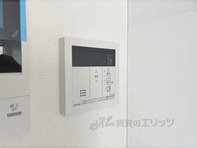 その他設備　給湯器リモコン