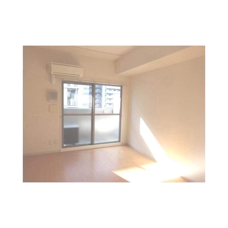 居室・リビング　清潔感のあるお部屋です☆