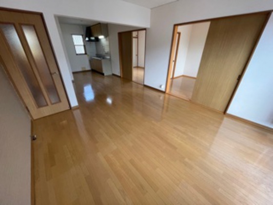 居室・リビング　※別部屋の写真です
