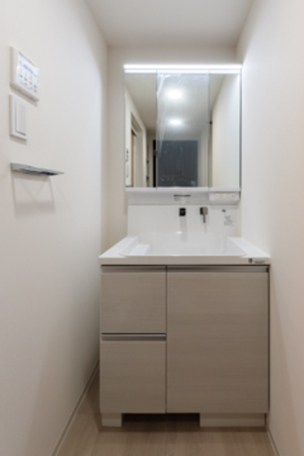 洗面設備　※写真は同タイプ住戸です。