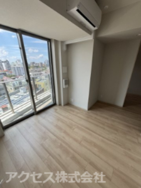 居室・リビング　※同建物別タイプ別室、参考写真