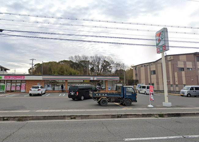 コンビニ　セブンイレブン 稲美愛宕店（コンビニ）まで389m
