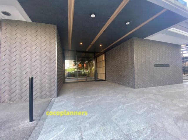エントランス　同間取り別号室の写真です。