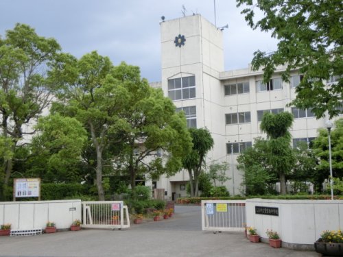 中学校　久喜市立鷲宮西中学校（中学校）まで6413m