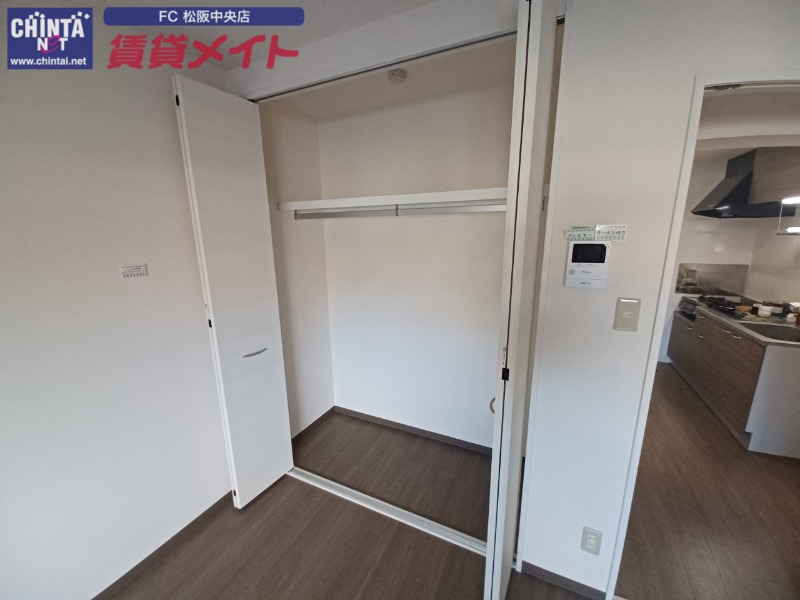 収納　別部屋反転参考写真