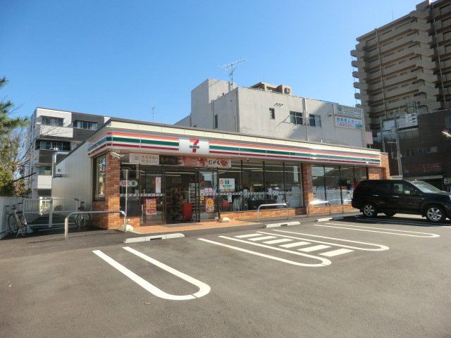 コンビニ　セブン-イレブン佐倉駅北口店（コンビニ）まで94m