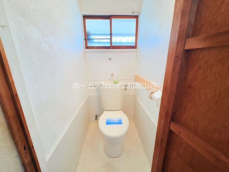 塩屋5丁目平屋のトイレ写真