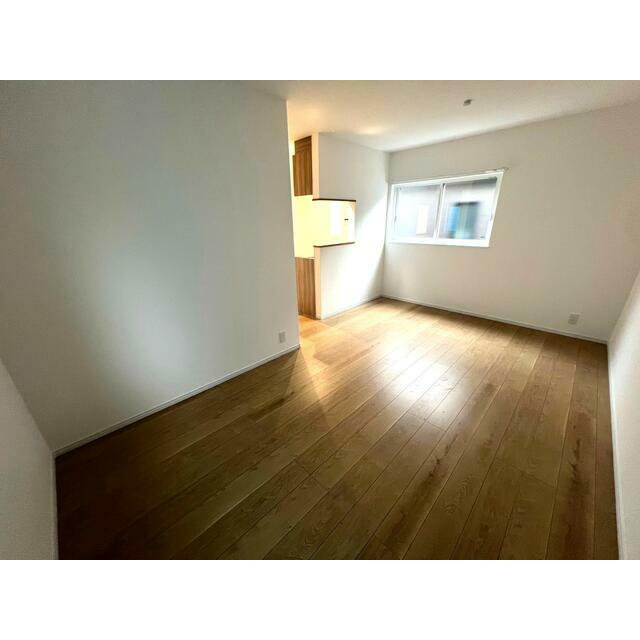 居室・リビング　開放感のあるゆったりとしたお部屋です♪
