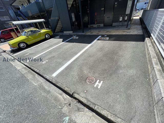 駐車場　駐車場