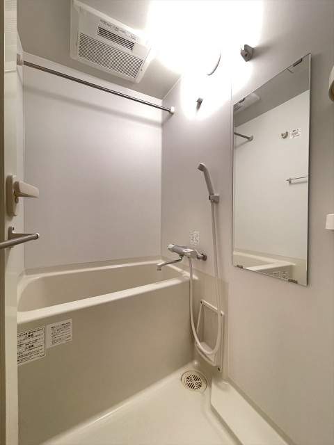バス・シャワールーム　※同タイプ参考写真