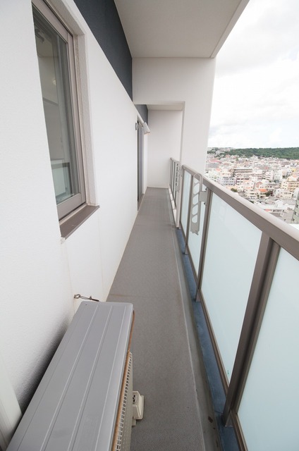 バルコニー　※同間取り別部屋の写真です。内装の色など異なる場合がございま