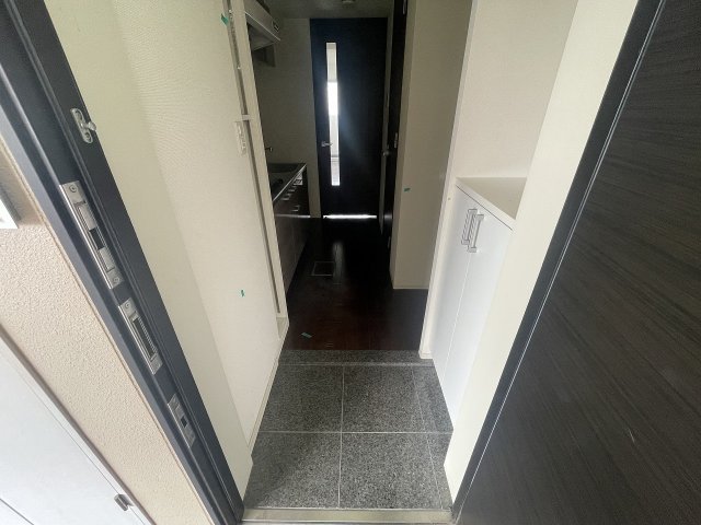 玄関　収納もある玄関です