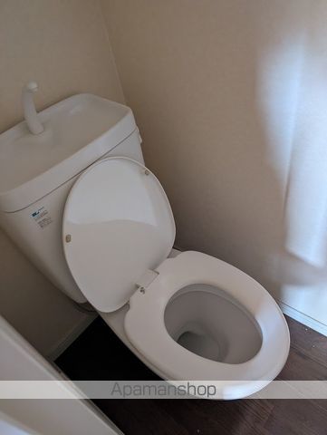 地下鉄七隈線 渡辺通駅 徒歩13分 13階建 築23年のトイレ写真