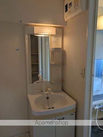 地下鉄七隈線 渡辺通駅 徒歩13分 13階建 築23年の内装写真