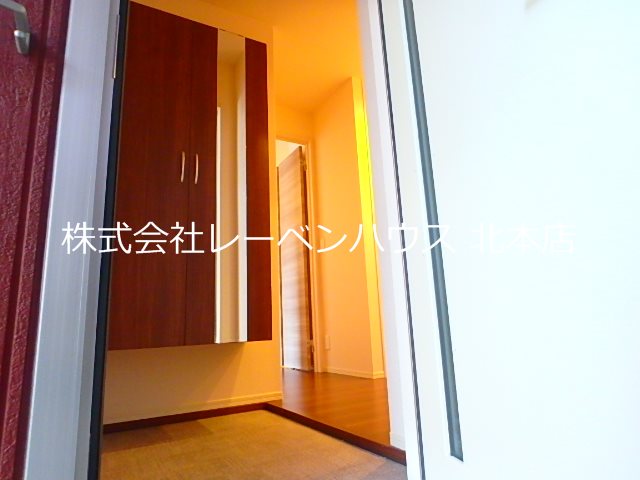 玄関　レーベンハウス北本店へ　048-590-5757
