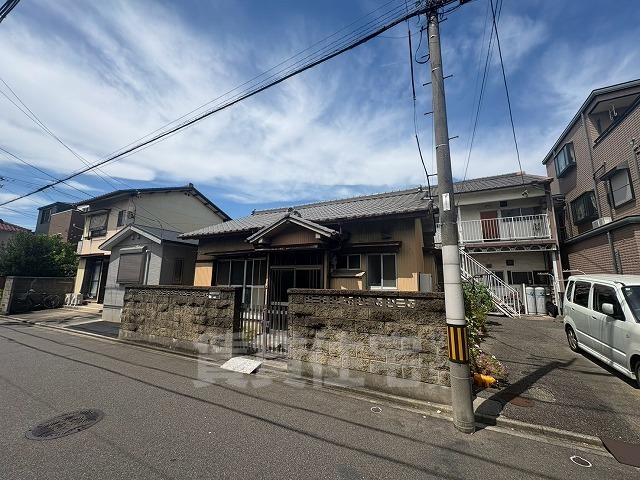 河田町借家